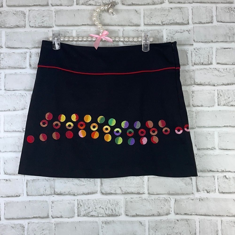 Nicola Quilter Mini Skirt Embroidered Circles Black Size 8-10 Unique Designer